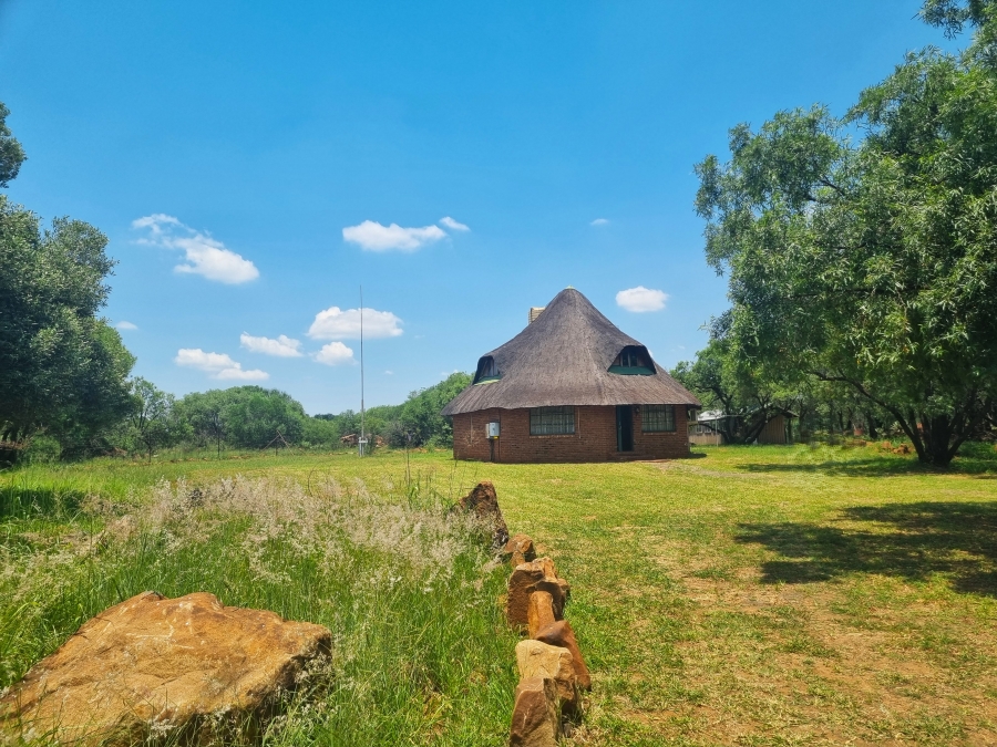 Commercial Property for Sale in Lindleyspoort North West